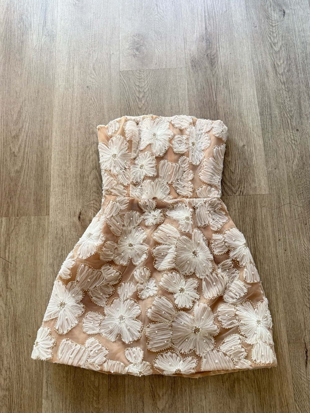 helsi white & tan 3d floral applique pearl beaded mini bridal dress size XS NEW